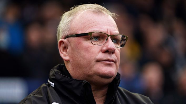 Steve Evans' Stevenage need a win over fellow strugglers Oldham on Saturday