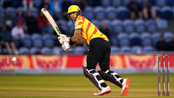 Alex Hales' bad luck had The Oval crowd in stitches on Sunday night