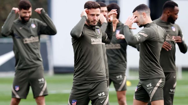 Saul (centre) admits that Atletico's preparation was heavily impacted by a coronavirus outbreak