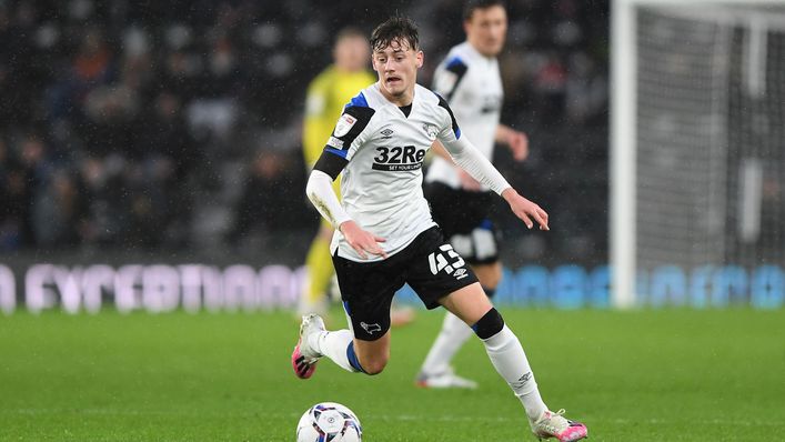 Dylan Williams has completed a move from Derby to Chelsea