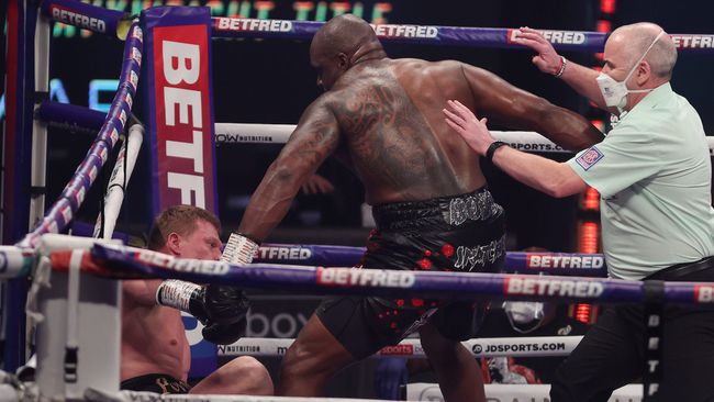 Dillian Whyte floors Alexander Povetkin (Pic: Mark Robinson/Matchroom Boxing)