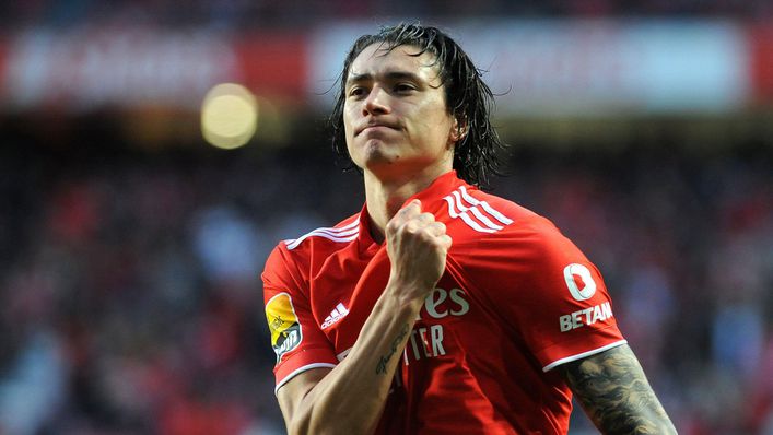Manchester United also want to sign Benfica striker Darwin Nunez