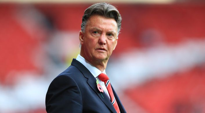 Louis van Gaal has told Erik ten Hag not to take the Manchester United job