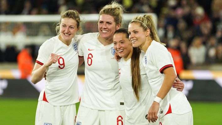 İngiltere bu yaz Kadınlar Euro 2022 turnuvasına ev sahipliği yapıyor